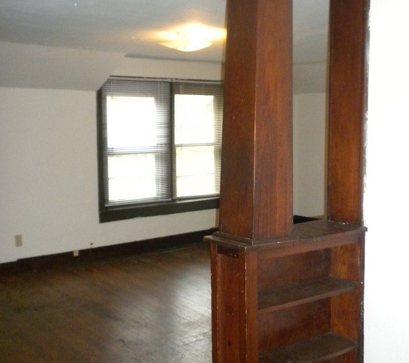 1st image of 1403 Hinkson Ave #4821191
