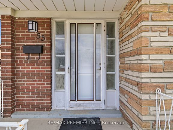 3rd image of 55 Plunkett Rd