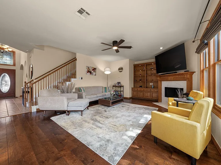 1512 Amelia Dr — Photo 10