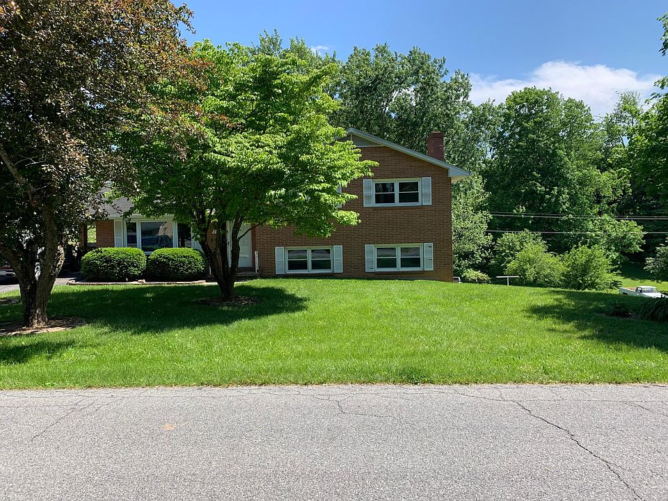 1st image of 260 Overland Dr