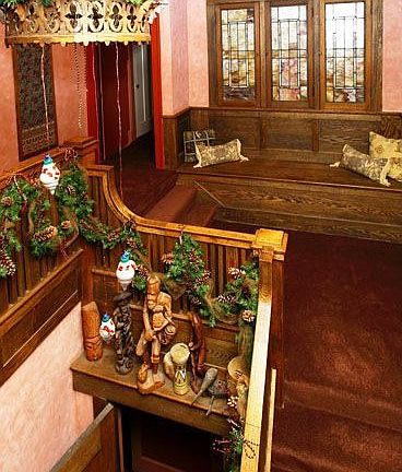 Landing & Window Seat