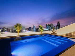 88 SW 7th St #PENTHOUSE 4204, Miami, FL 33130