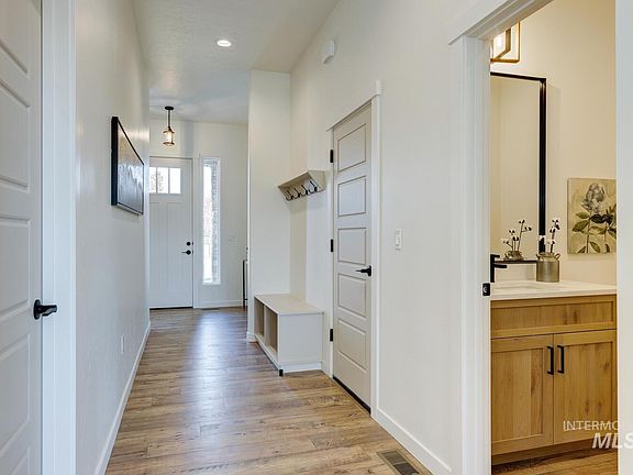 5th image of 3827 W Stone House Ln