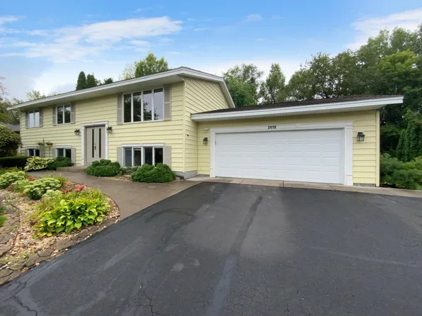2416 75th St E, Inver Grove Heights, MN 55076