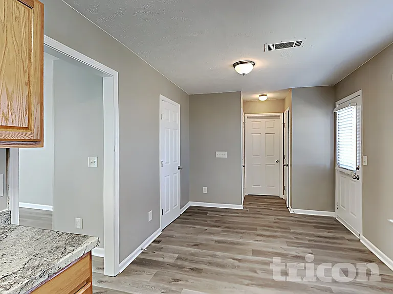 700 Holland Ridge Dr — Photo 5