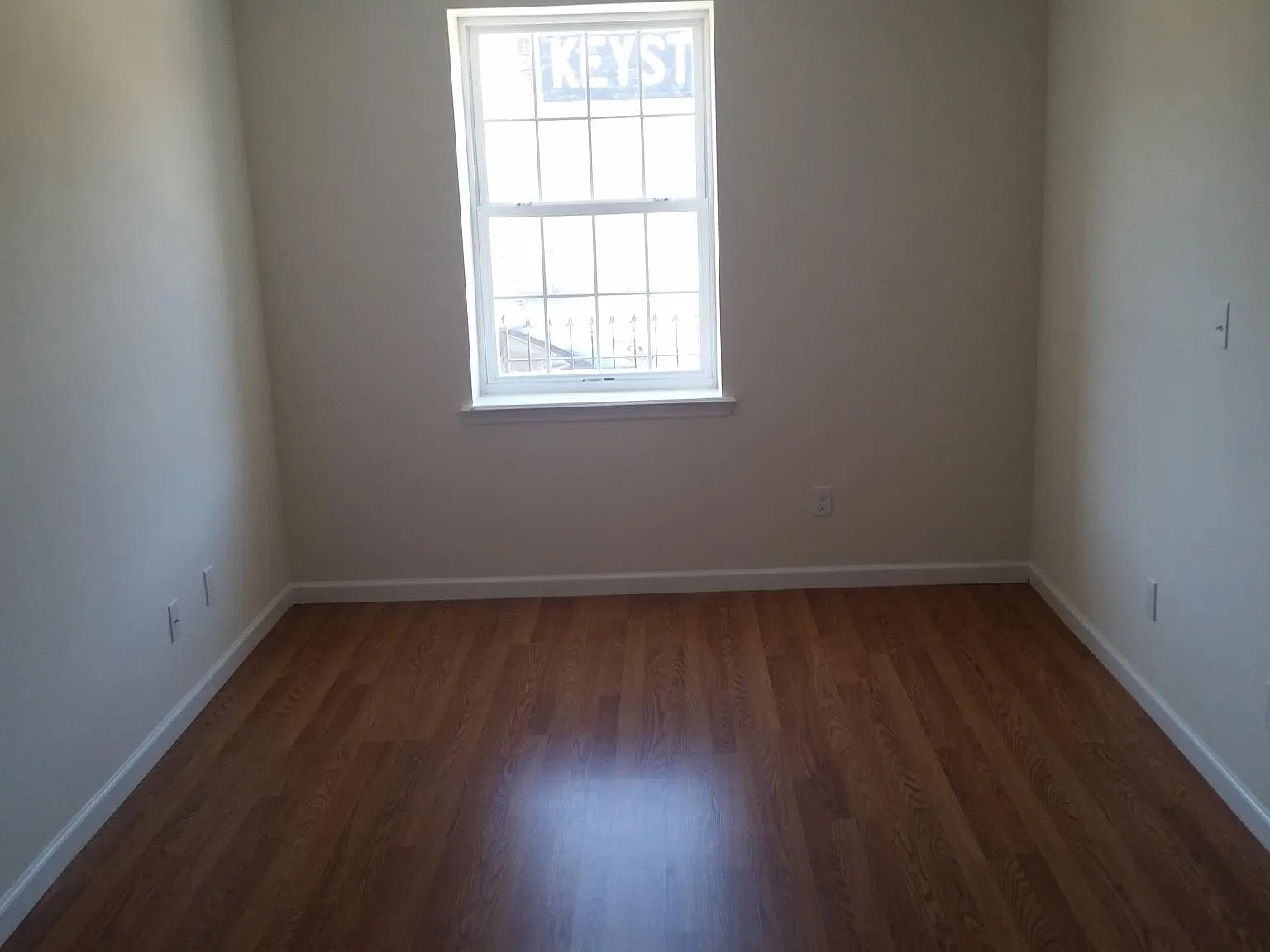 2 bed, 1500 sqft, $2,300 — Photo 2