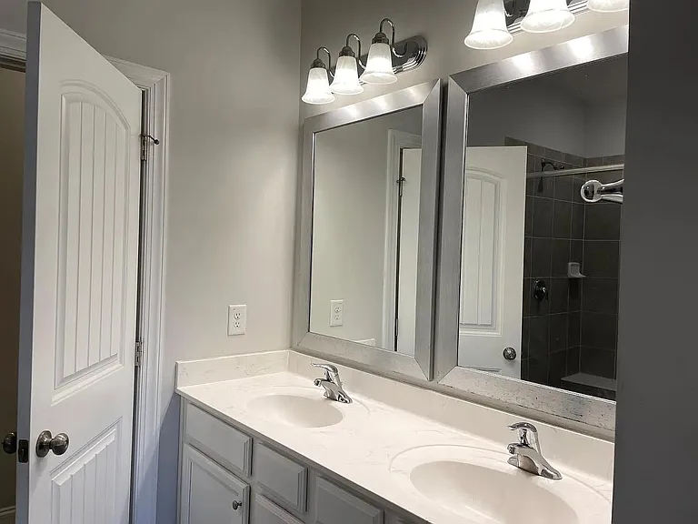 1330 Farm Pond Trl — Photo 22