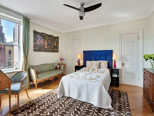 Sold by Sotheby's International Realty | media 6