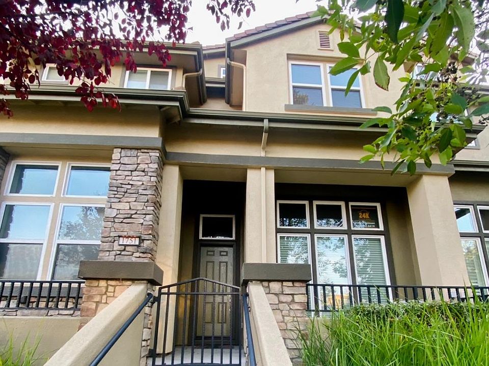 1st image of 1751 Avenida Elisa