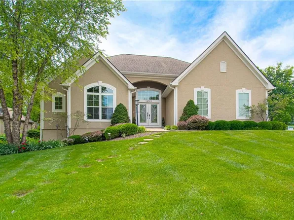 14361 Manor Ct, Leawood, KS 66224