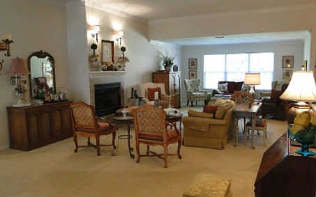3rd image of 917 NW Blackberry Cir