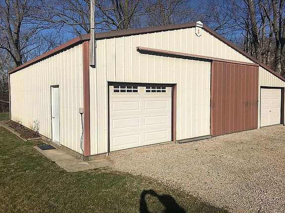3 Bay, 40' X41', Pole Bldng.