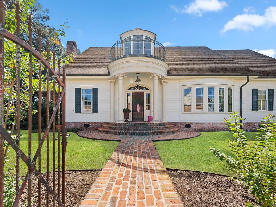 212 Iberville St, Donaldsonville, LA 70346 | Zillow