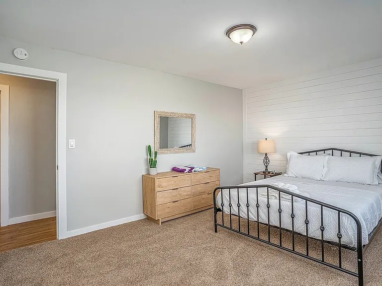 570 W Ocean View Ave #1 — Photo 22