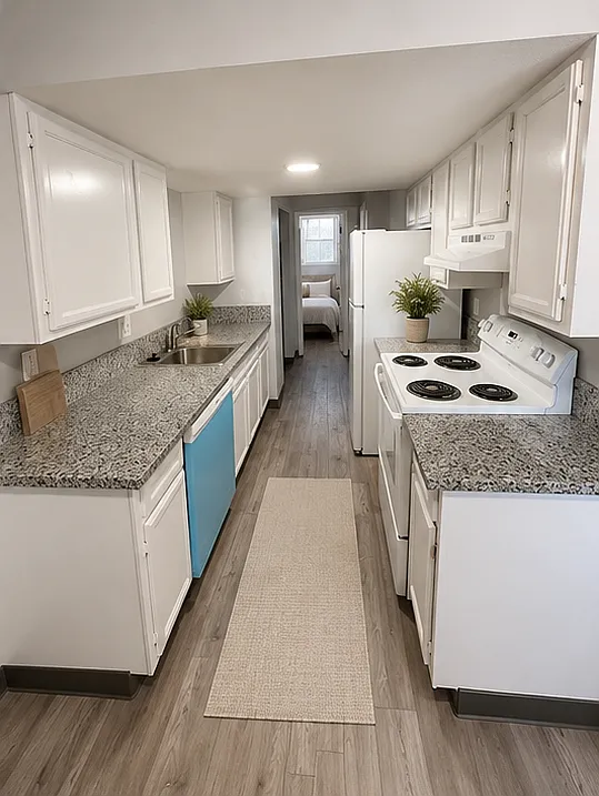 Regency Apartments — Photo 4