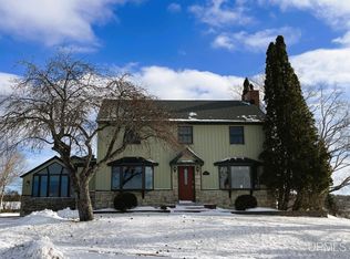 207 N Front St, Lanse, MI 49946