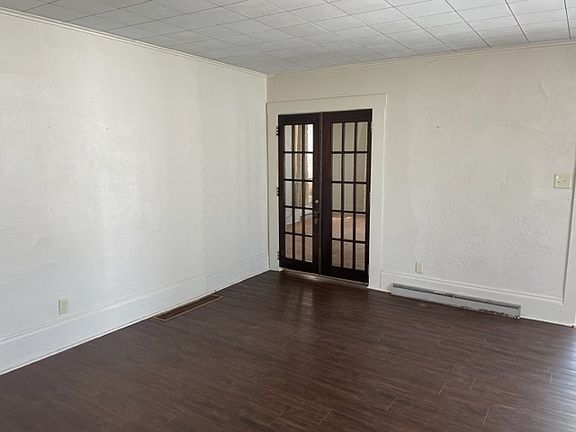 2nd image of 413 Cherry St