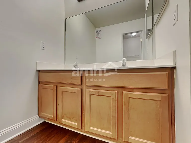 9140 Raptor Dr — Photo 20