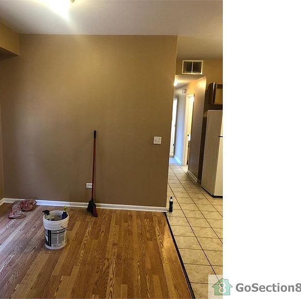 2nd image of 1337 W 107th St #1