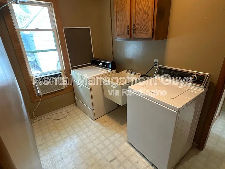 1408 Washington St NE #2 — Photo 14
