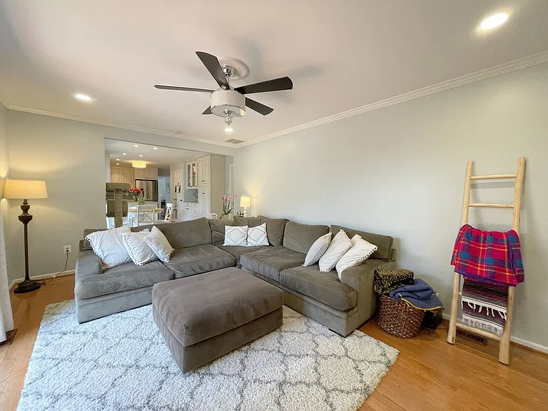 502 Clagett St SW — Photo 16