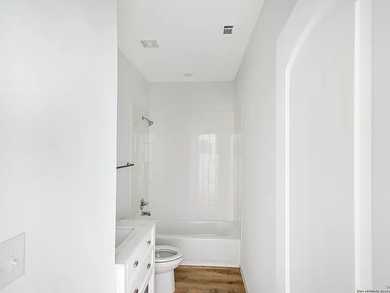 5857 Mayo Dr — Photo 4