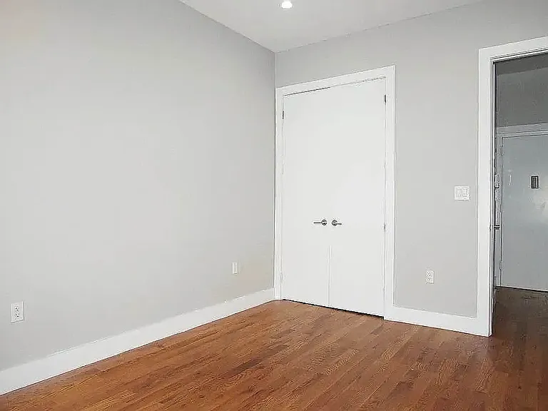 4230 Broadway #1B — Photo 8