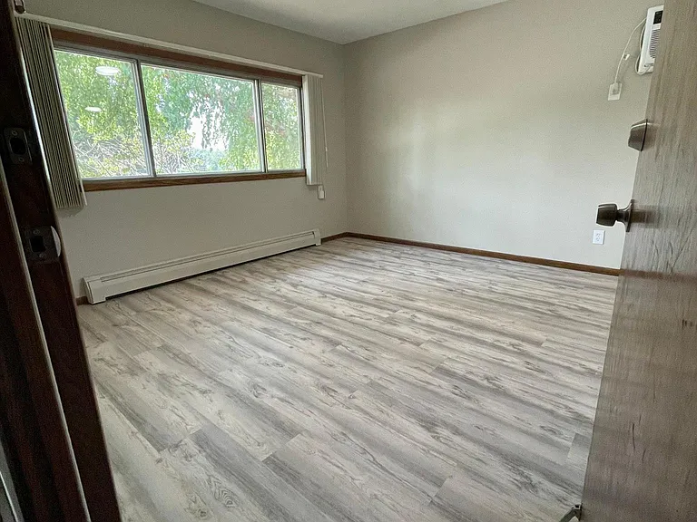501 78th Ave NE #1 — Photo 6