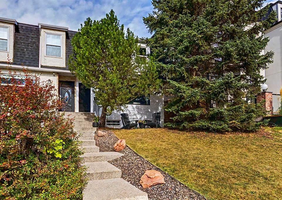 1st image of 2206 S 29th Ave SW
