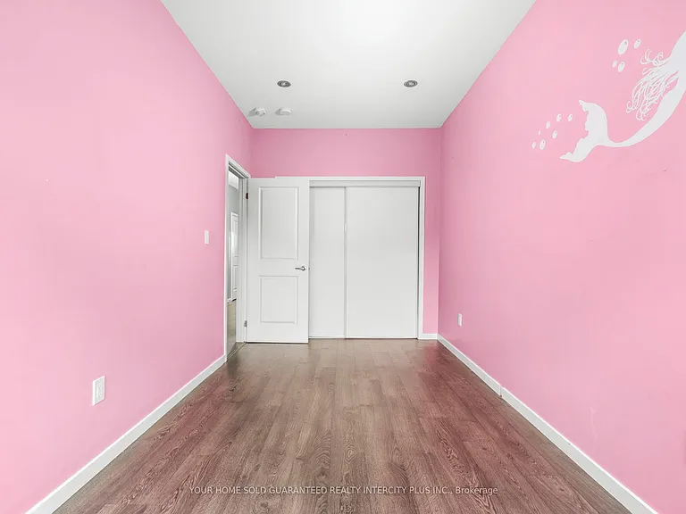 3910 Major Mackenzie Dr — Photo 37