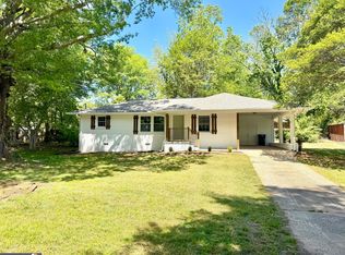 926 Green Valley Rd SW, Mableton, GA 30126