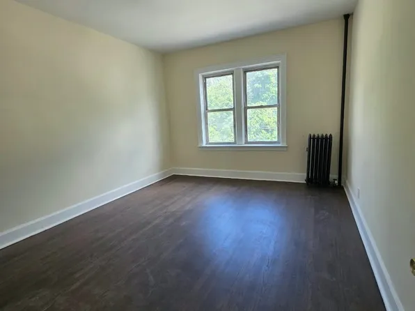 369 Warburton Ave APT 3B, Yonkers, NY 10701
