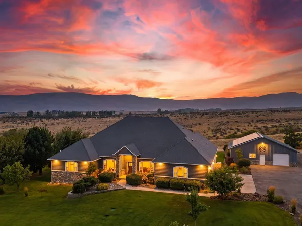 1834 Slavin Rd, Yakima, WA 98903