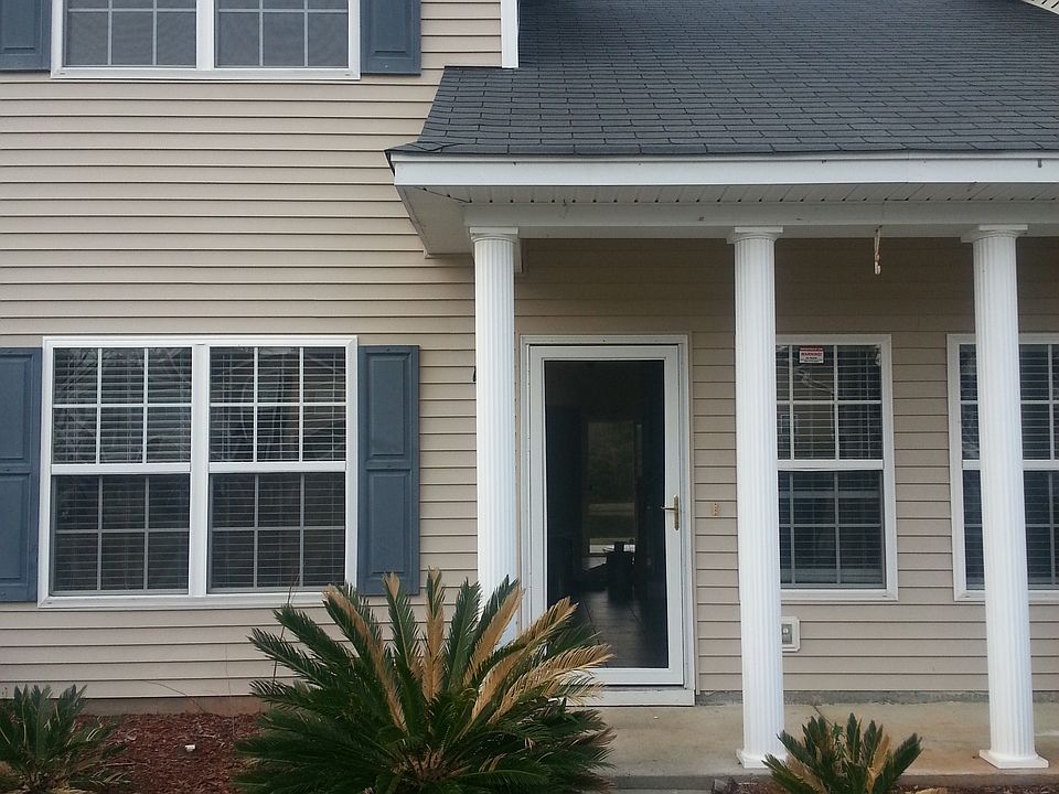 1st image of 136 Black River Dr