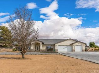 19006 Yanan Rd, Apple Valley, CA 92307
