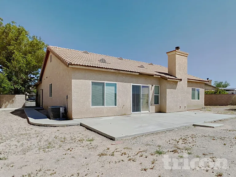 2069 Holguin St — Photo 15