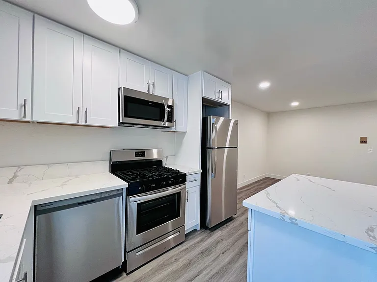 MC 6861 Sepulveda Properties, LLC — Photo 28