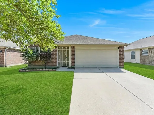 7450 Ida Wells Forest Dr, Houston, TX 77016