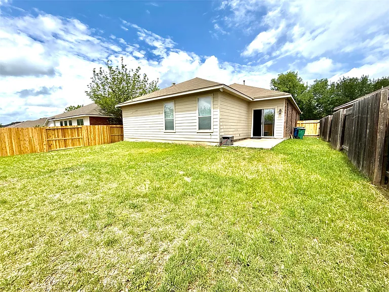 1713 Bowerton Dr — Photo 9