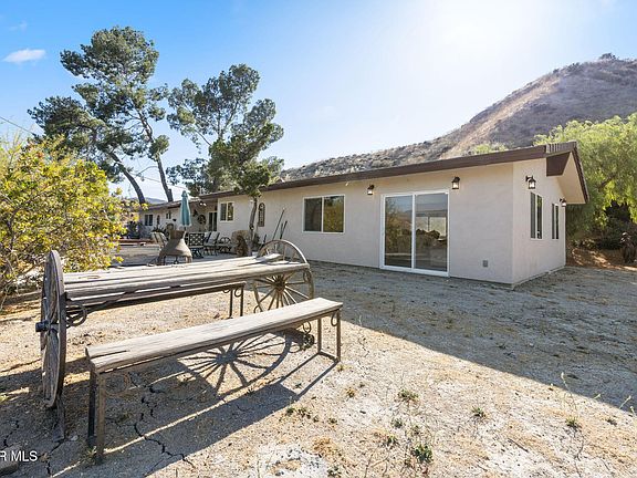 5th image of 30325 N Brandywine Canyon Rd