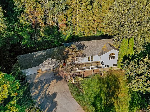 3rd image of 1618 Park Rd