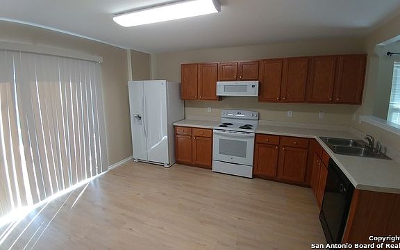 2nd image of 6210 Cypress Cir