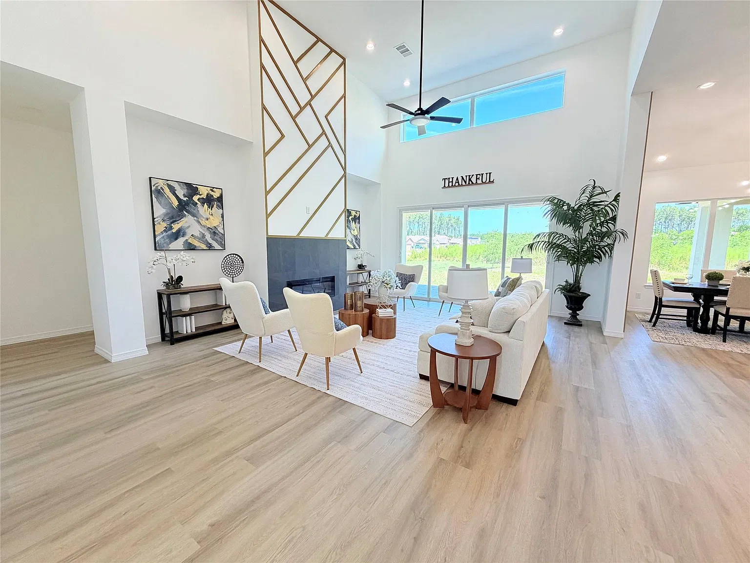 4 bed, 3.5 bath, 3171 sqft, $3,500 — Photo 4