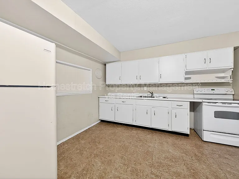 10409 Renfrew Dr — Photo 10