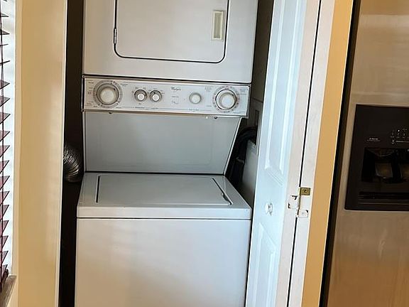 3rd image of 2766 SW 82nd Ave #105