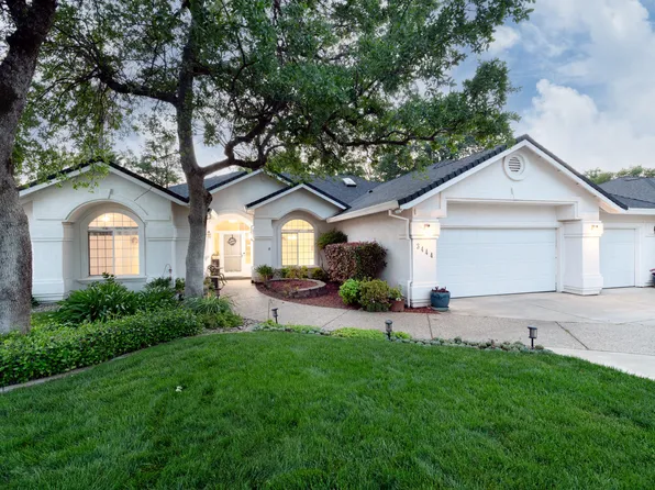 3444 Woodbury Dr, Redding, CA 96002