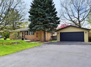 5409 Croydon Rd, Burlington, ON L7L3J2