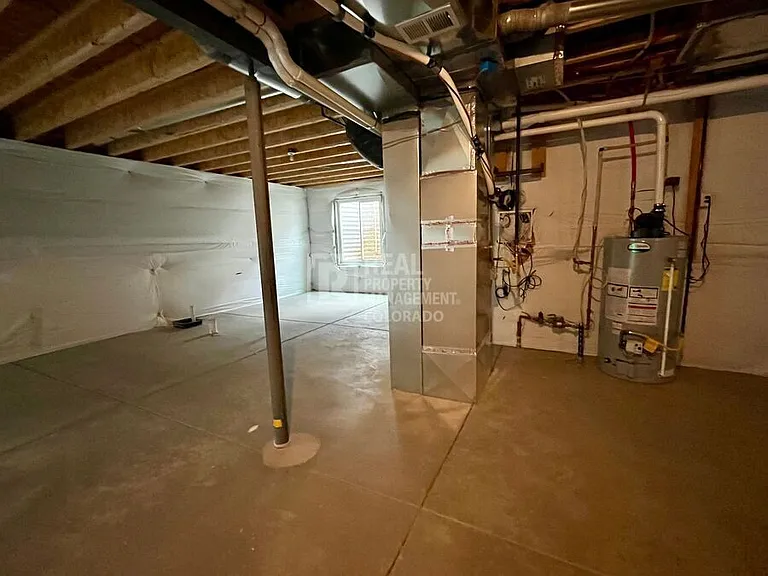 8811 Tranquil Knoll Ln — Photo 35