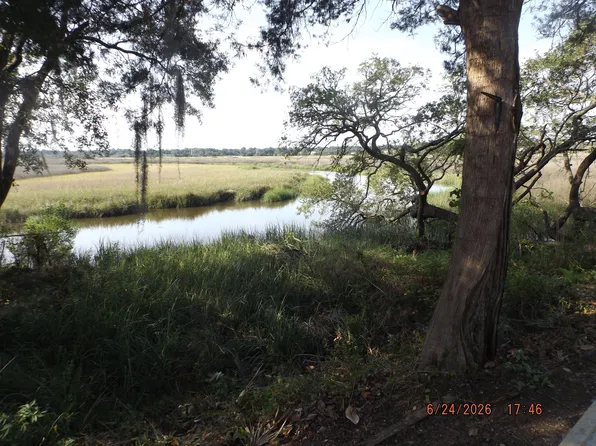 (undisclosed Address), Charleston, SC 29414