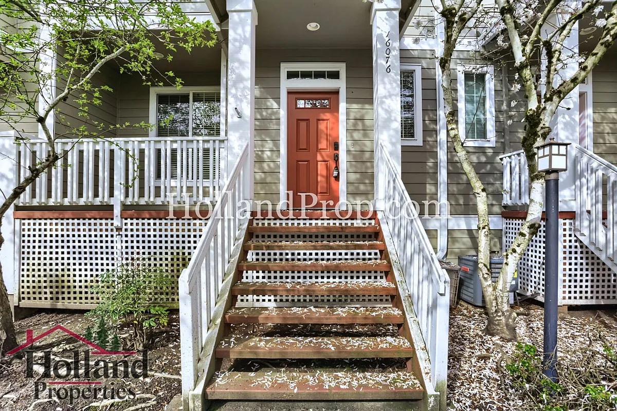 Building Photo - 16076 SW Gage Ln